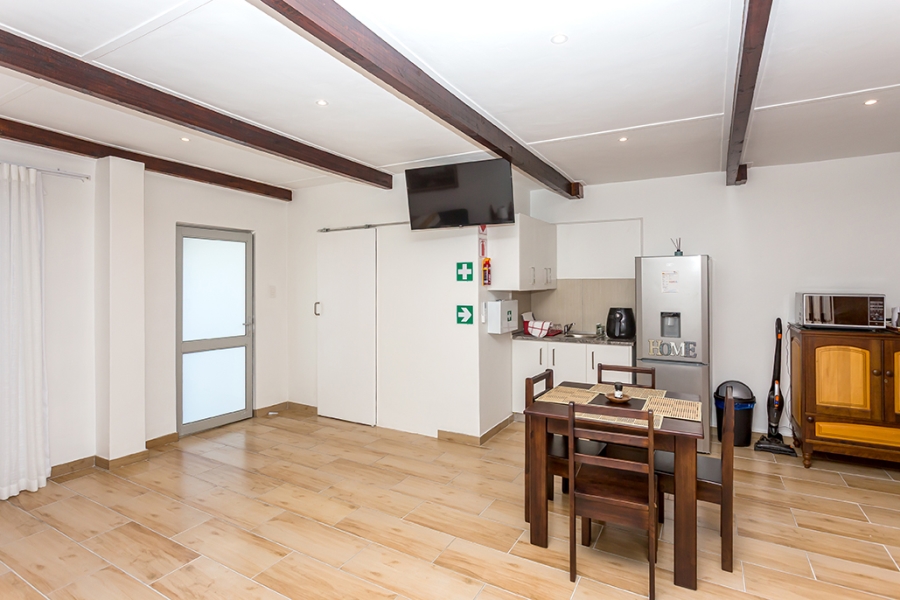 To Let 1 Bedroom Property for Rent in Milnerton Central Western Cape
